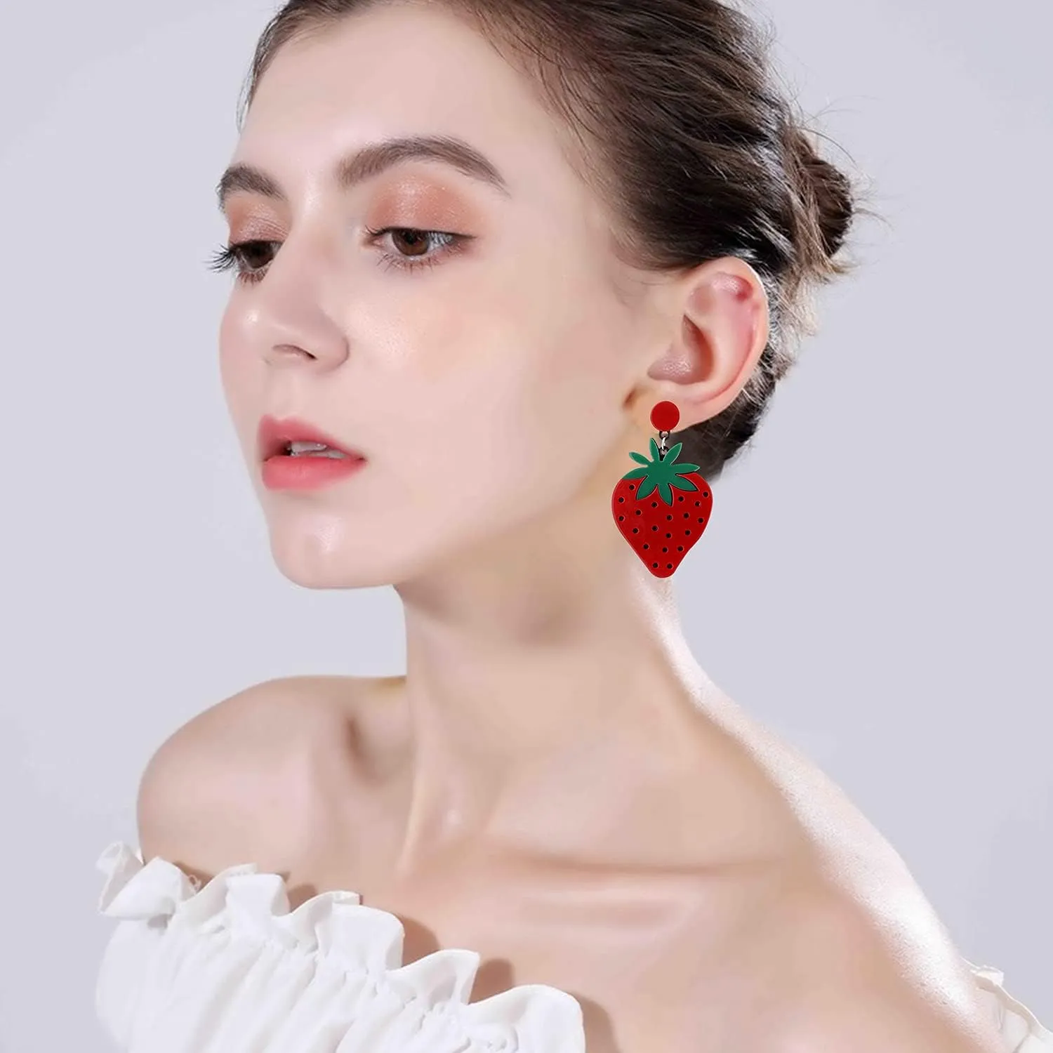 Acrylic Lifelike Fruits Earrings Imitate Food Red Strawberry Dangle Drop Earrings for Women