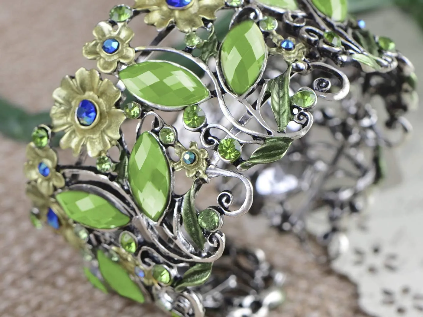 Alilang Antique Hollow Vintage Floral Topaz Crystal Rhinestone Flower Garden Bracelet Bangle Cuff