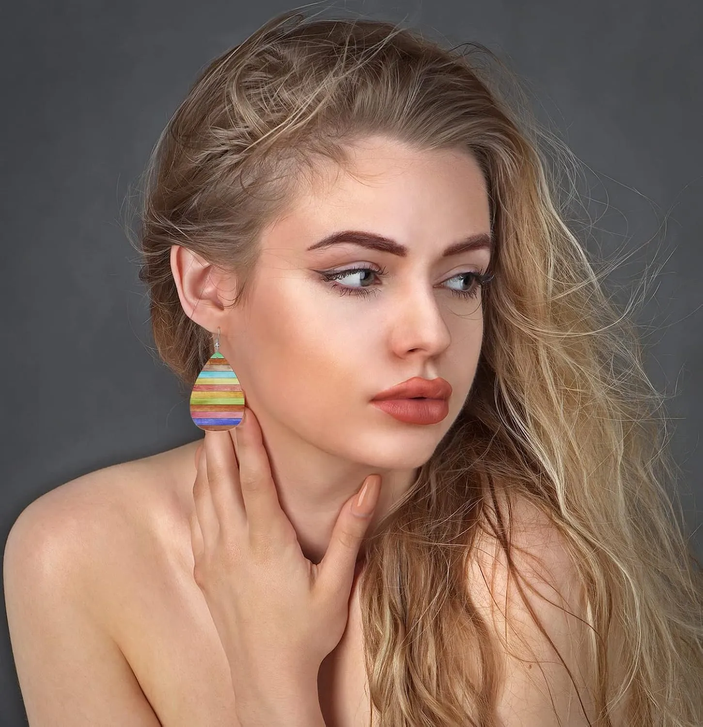 Asphalt Iridescent Hearts Drop Dangle Earrings Lightweight Teardrop Earrings Faux Leather Drop Dangle Jewelry for Women Teen Girls Fashionable Holiday Gift