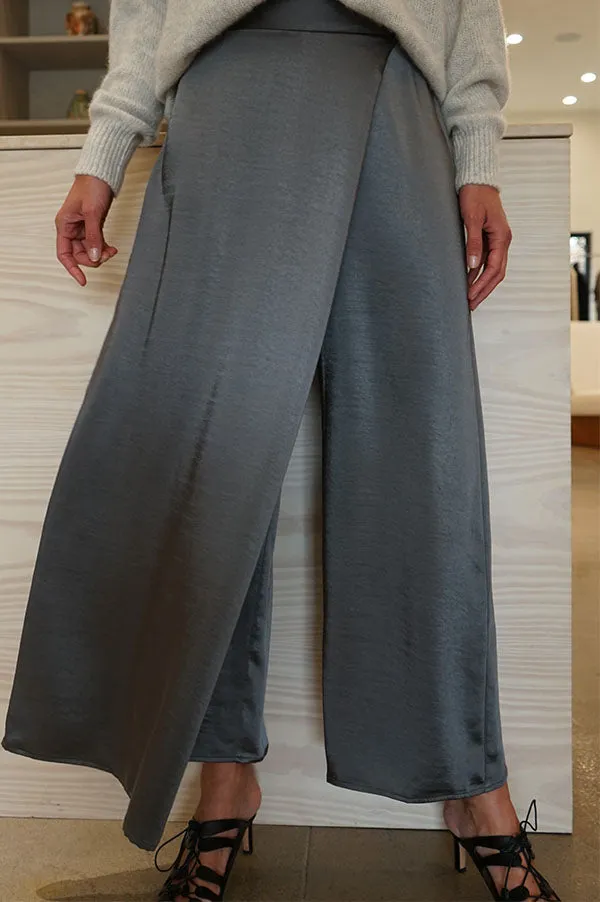 Asymmetrical Crossover Pant
