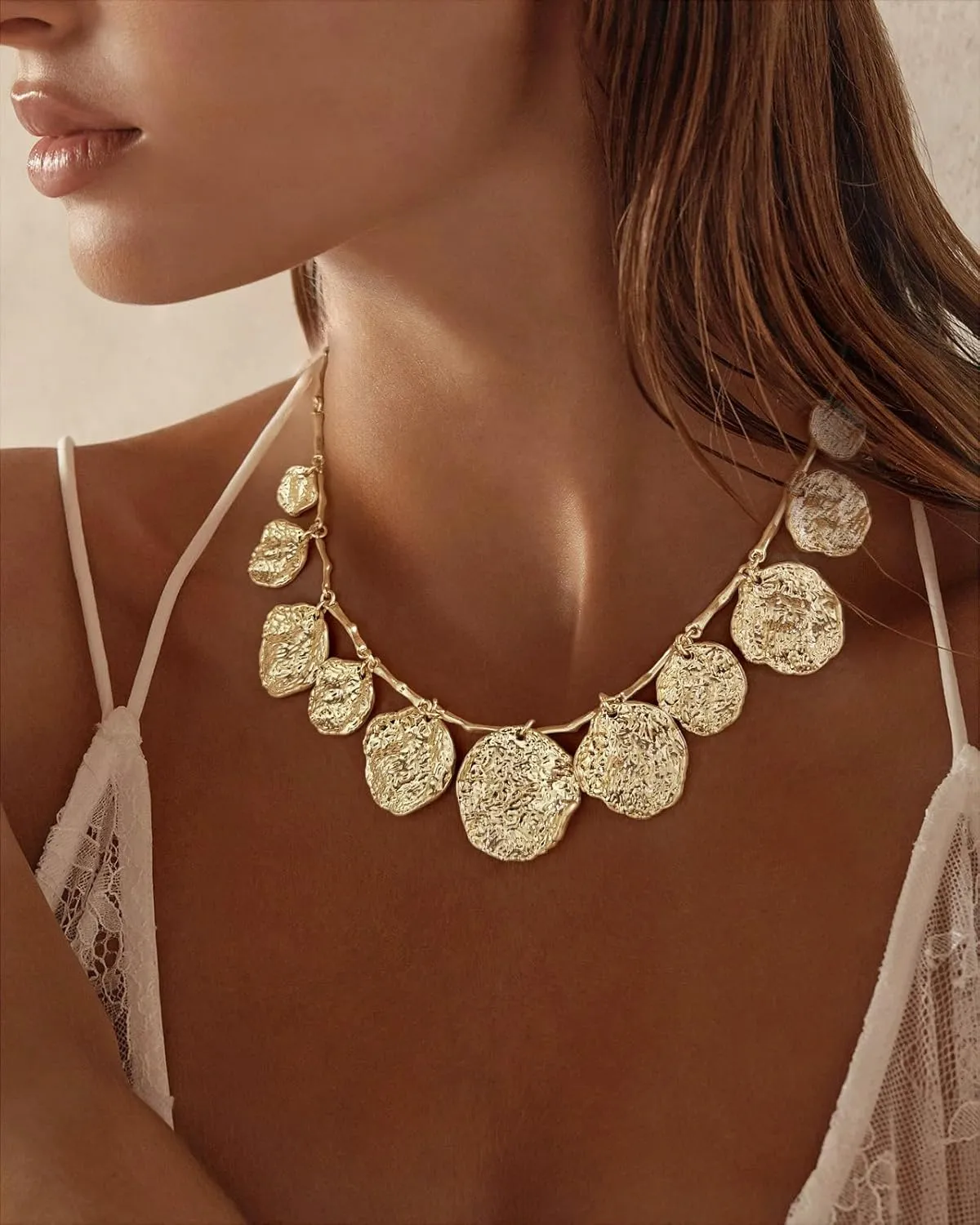 Chunky Multiple Charms Necklace for Women Boho Vintage Adjustable Gold Chain Necklace Bold Statement Round Choker Pendant Necklaces Fashion Heart Necklace