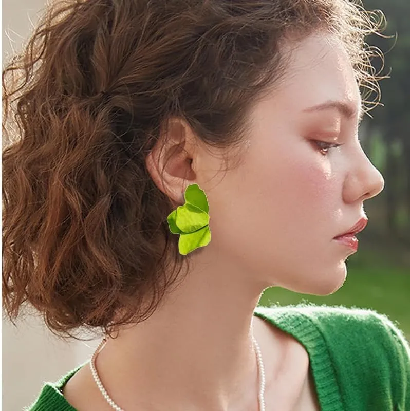 coadipress Bohemian Flower Petal Earring for Women Large Metal Flower Drop Earrings Unique Irregular Petal Earring Statement Summer Refreshing Seaside Idyllic Holiday Earrings Boho Tropical Wedding Jewelry