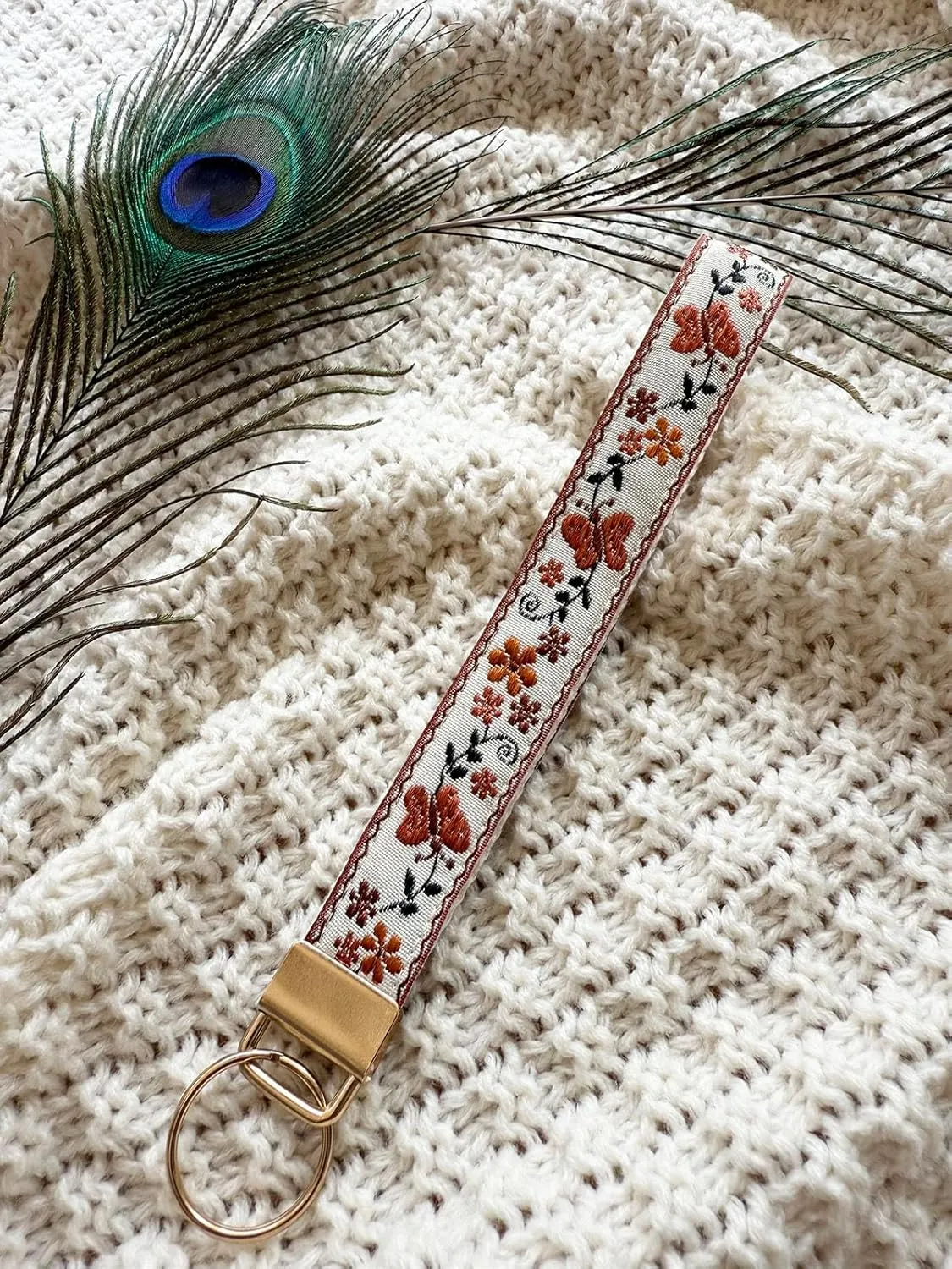 Cute Keychain Wristlet Boho Lace Key Chains for Women Wrist Lanyard for Car Key ID Badges