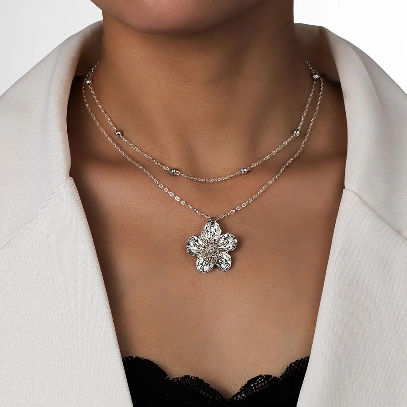 Flower Pendant Necklace for Women Gold Silver Statement Necklaces Dainty Chain Layered Choker Trendy Floral Necklace Jewelry