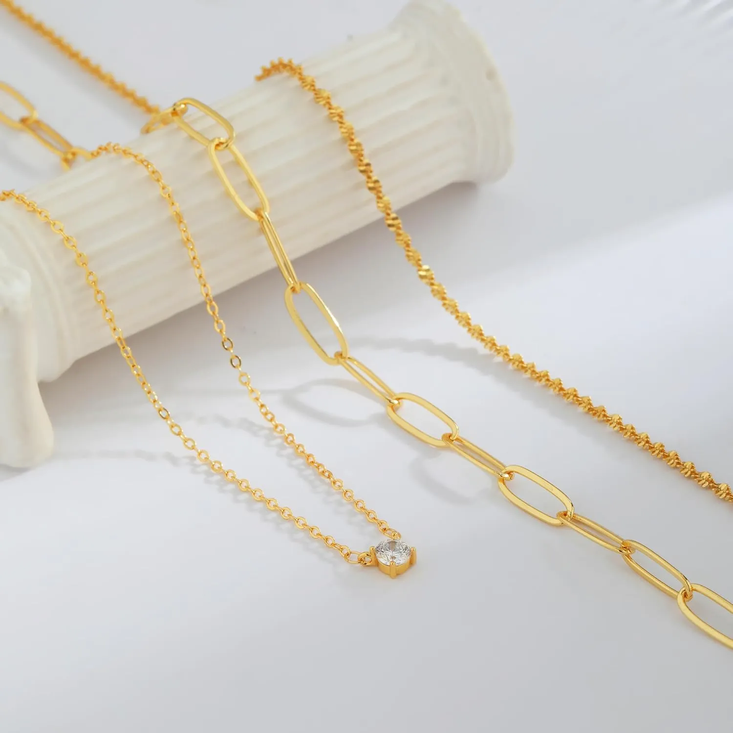 Gold Layered Necklace for Women, Dainty 14K Gold Plated Non-Tarnish Irregular Circle Pendant Choker Paperclip Chain Necklaces, Minimalist Trendy Stackable Necklace Jewelry Gift for Mom