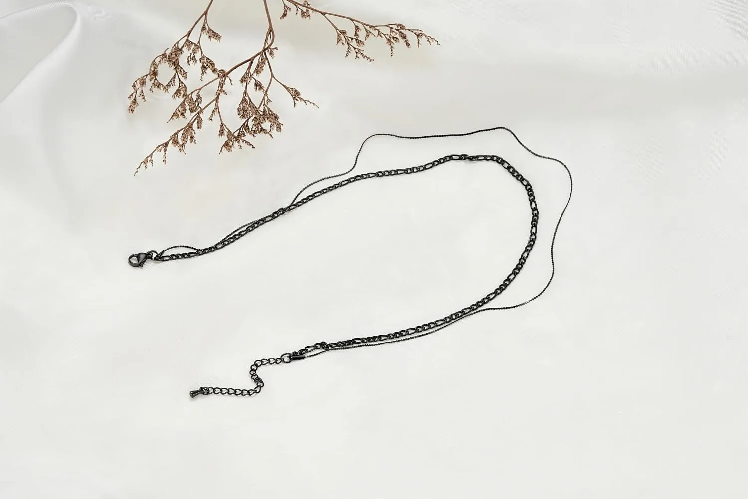 Gold Layered Necklaces for Women, Dainty Gold Choker Necklace,14K Gold Plated Herringbone Cable Link Chain Heart Pendant Necklace Set for Women, Surgical Steel Womens Chain