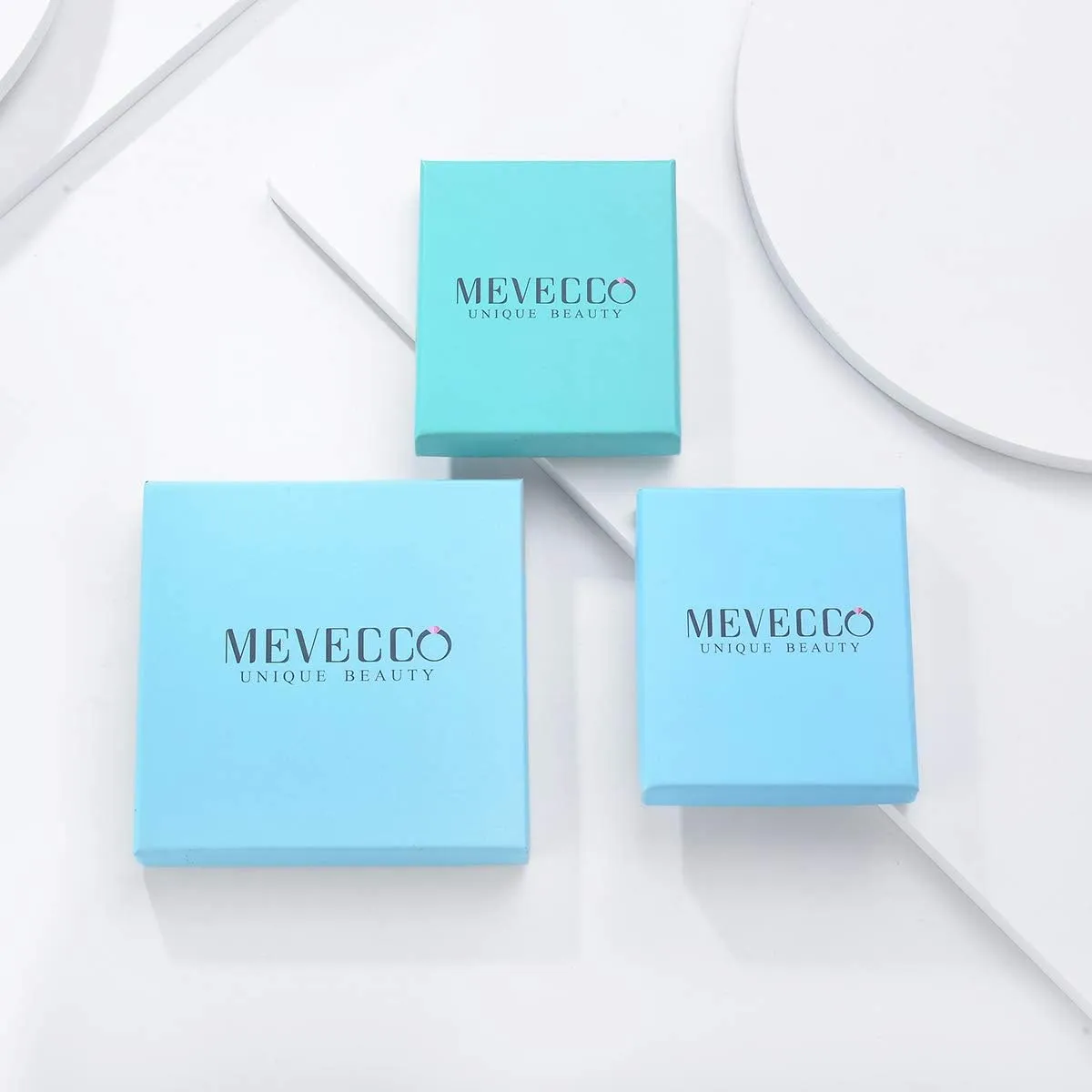 MEVECCO Gold Ear Cuff Earring 18K Gold Plated Non Pierced Ear Cartilage Clip on Wrap Hoop Tiny Chunky Blod Thick Simple Minimalist Handmade Delicate Hypoallergenic Ear Cuff Fake Earrings Women Gift