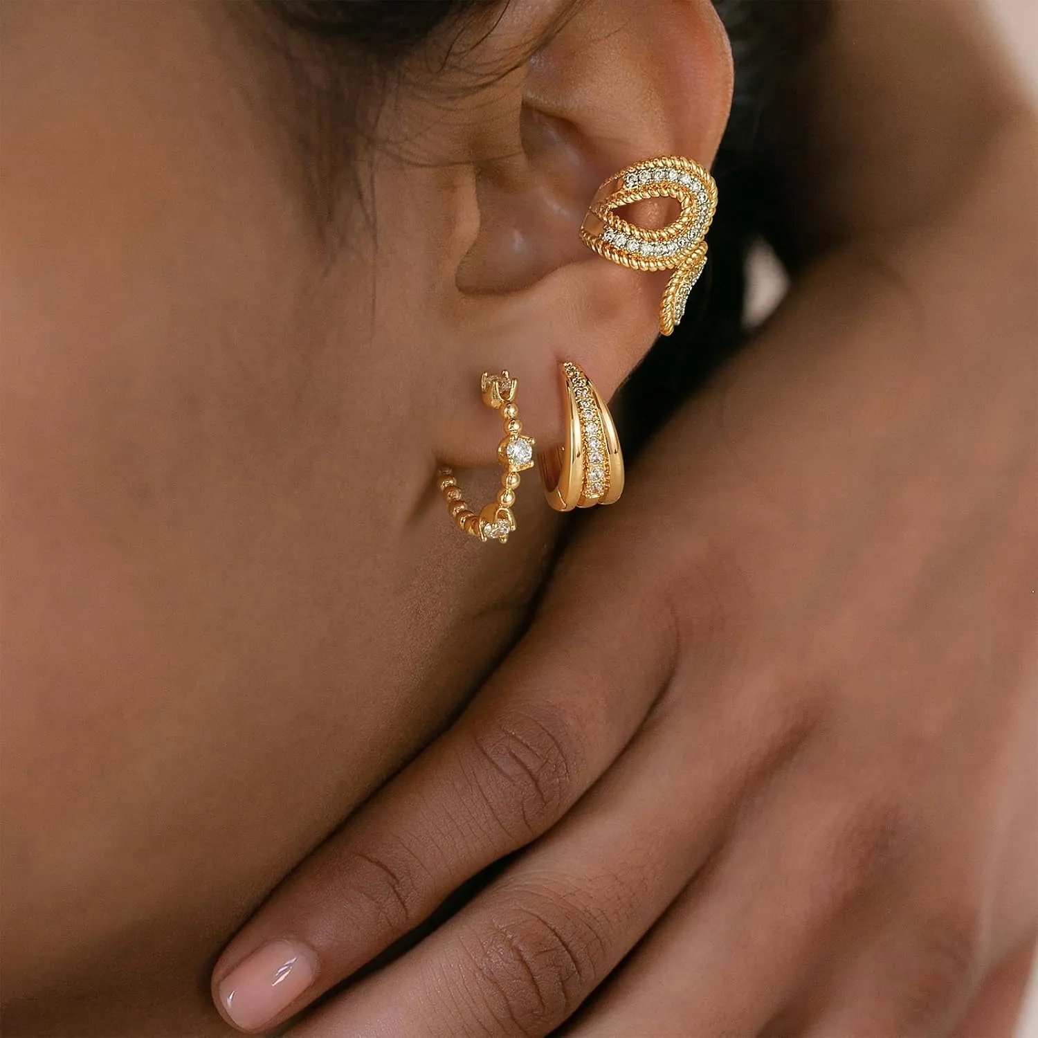 MEVECCO Gold Ear Cuffs 18K Gold Plated Ear Cuff Non Pierced Ears Small Sleeper Simple Minimalist Delicate Wide Ear Cuffs Clip On Earrings for Women