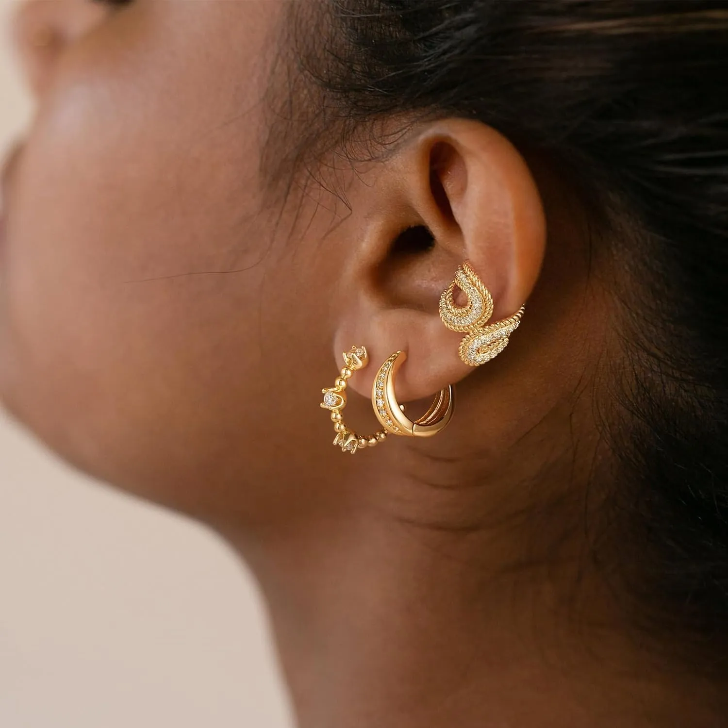 MEVECCO Gold Ear Cuffs 18K Gold Plated Ear Cuff Non Pierced Ears Small Sleeper Simple Minimalist Delicate Wide Ear Cuffs Clip On Earrings for Women