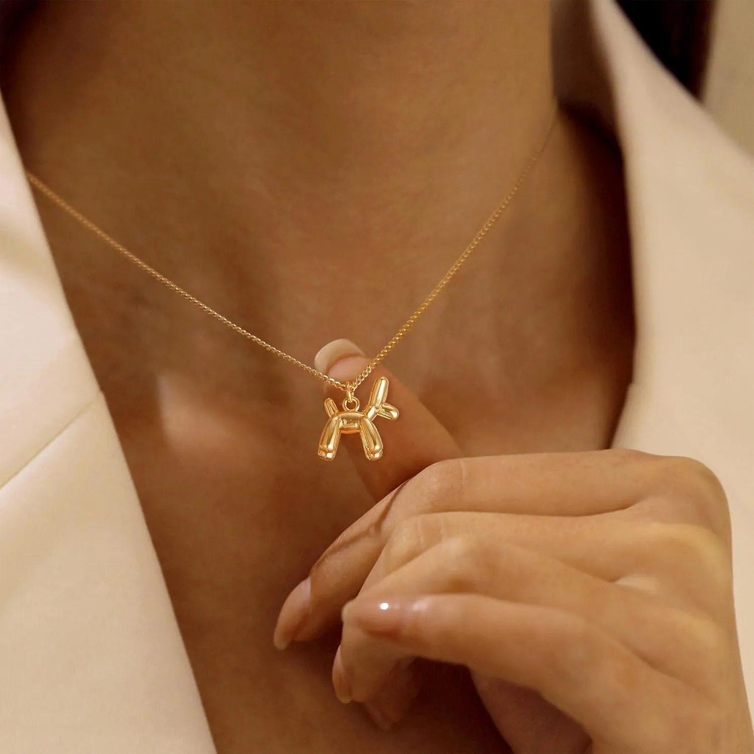 MTMY Gold Pendant Necklace for Women 14K Gold Plated Snake/Butterfly/Bee/Hummingbird Animal Necklace Dainty Necklace Simple Delicate Jewelry