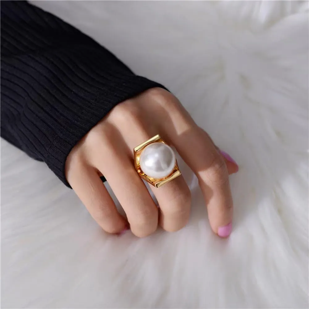 OIDIMS Exaggerated Pearl Statement Band Ring Stainless Steel Y Shaped Unique Style Big Rings Personalized Finger Comfort Fit Jewelry for Women Fashion Gift Birthday Xmas