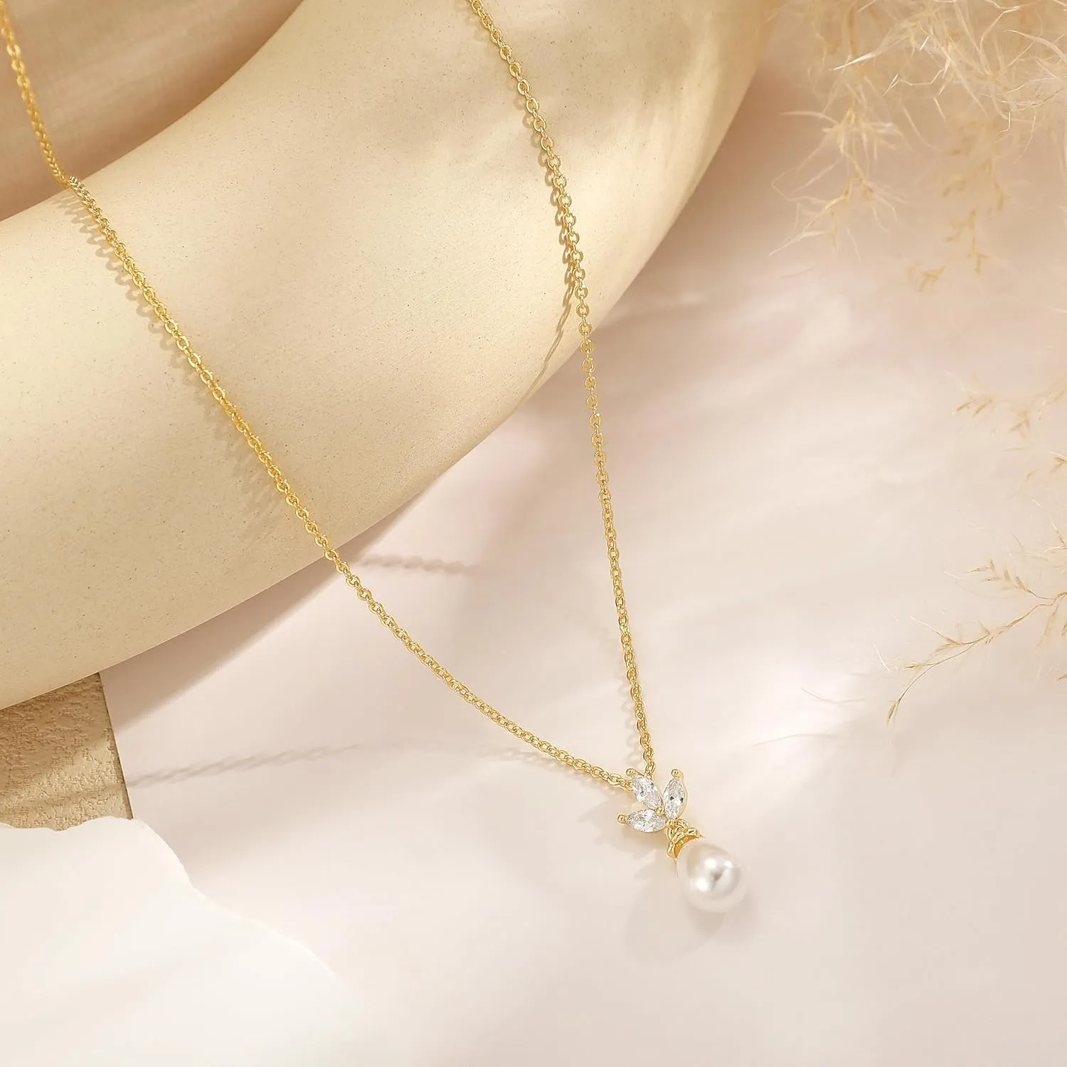 Single Pearl Gold Necklaces for Women Trendy: 14k Gold Plated Thin Chain Sparkly CZ/Dainty Pearl Pendant Stacked Adjustable Necklace Simple Cute Non Tarnish Waterproof Wedding Gold Jewelry
