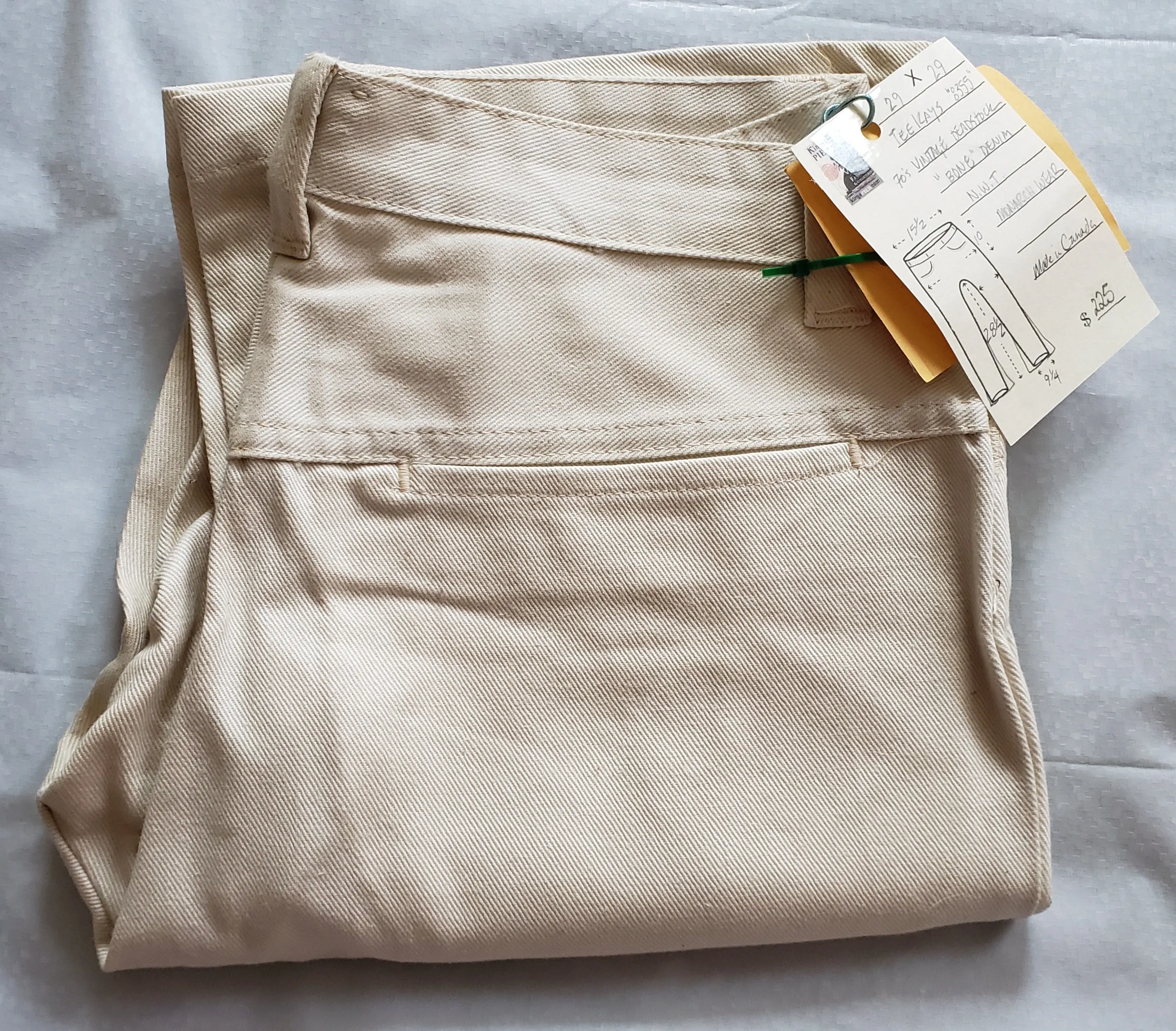 Tee Kay Vintage Deadstock, Made in Canada. Bone White Denim, Bellbottom Jeans. NWT 29" x 29"